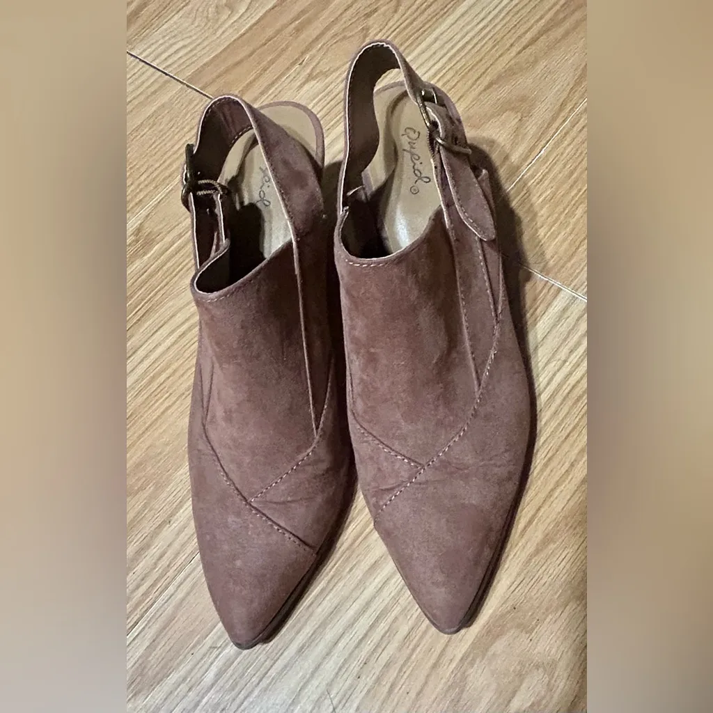 Stylish light tan Women's 9 Heeled Mules - Image 11