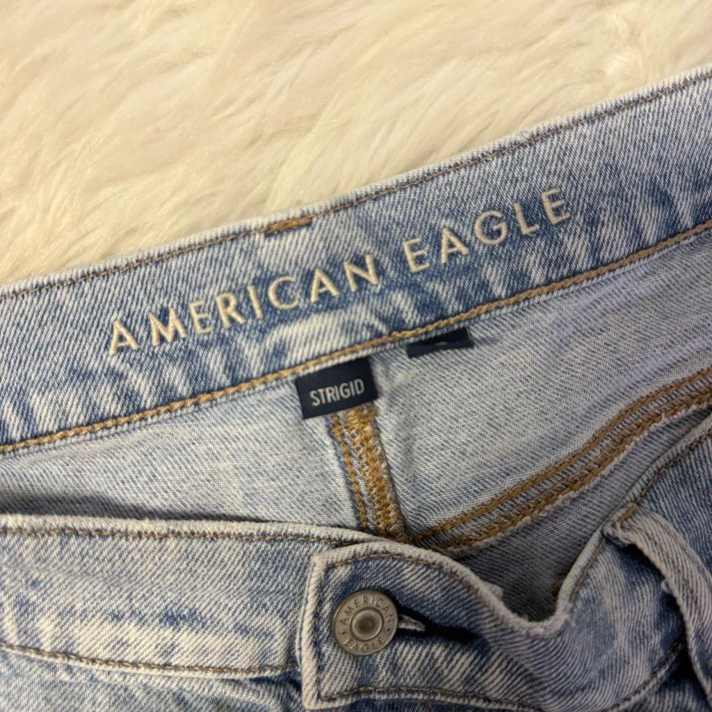 American Eagle STRIGID Super High-Rise Baggy Straight Jeans Size 16 Light Wash - Image 4