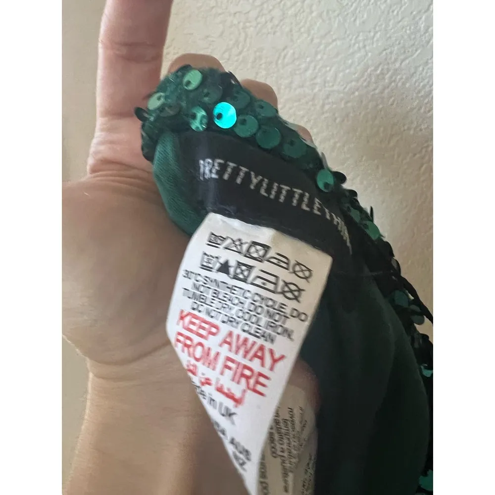 PrettyLittleThing Emerald Green Sequin Bow Bandeau Bodycon Dress 6 - Image 11