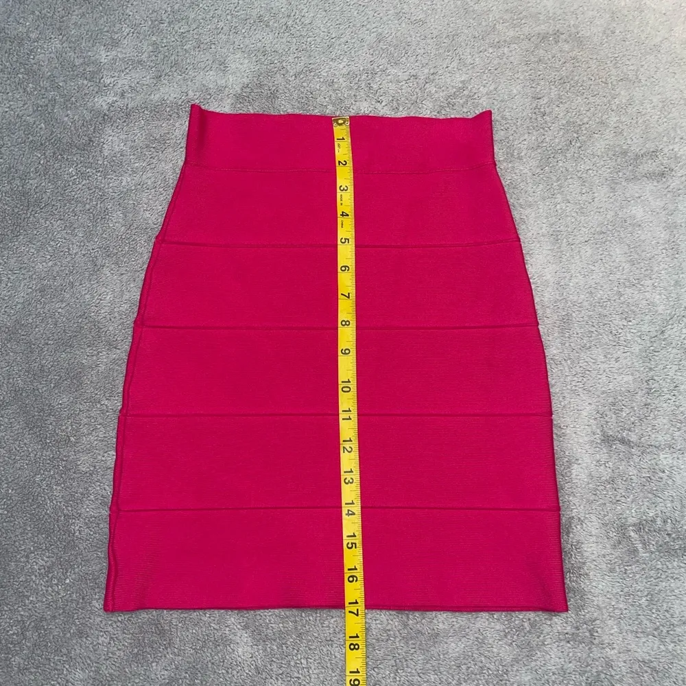 BCBGMAXAZRIA Simone bandage pencil skirt size small - Image 5