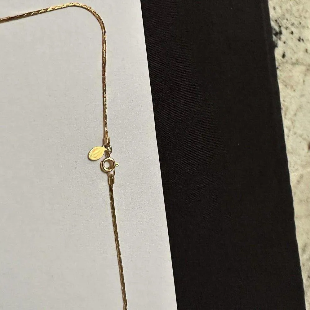 Signed Avon Gold Tone / White 18 Inch Necklace Gatsby Collection - Image 5