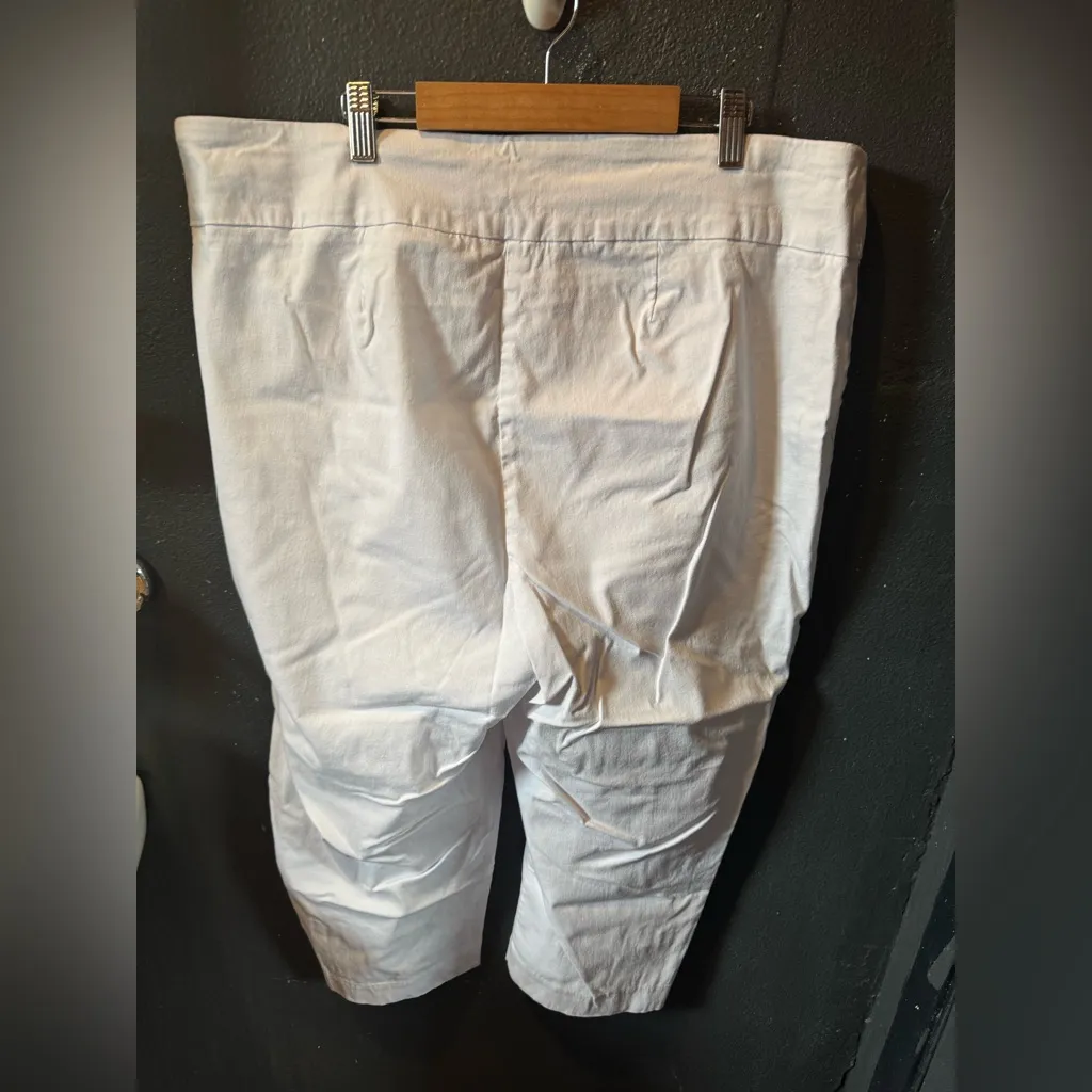 Zac & Rachel Classic White Pull On Work Pant Capris Size 20W - Image 4