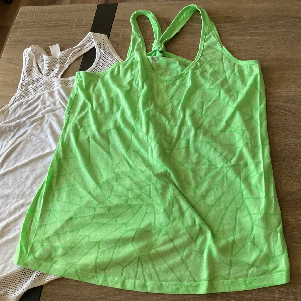 Old Navy Active Tank Tops set (2) , XL: White + Lime - Image 2