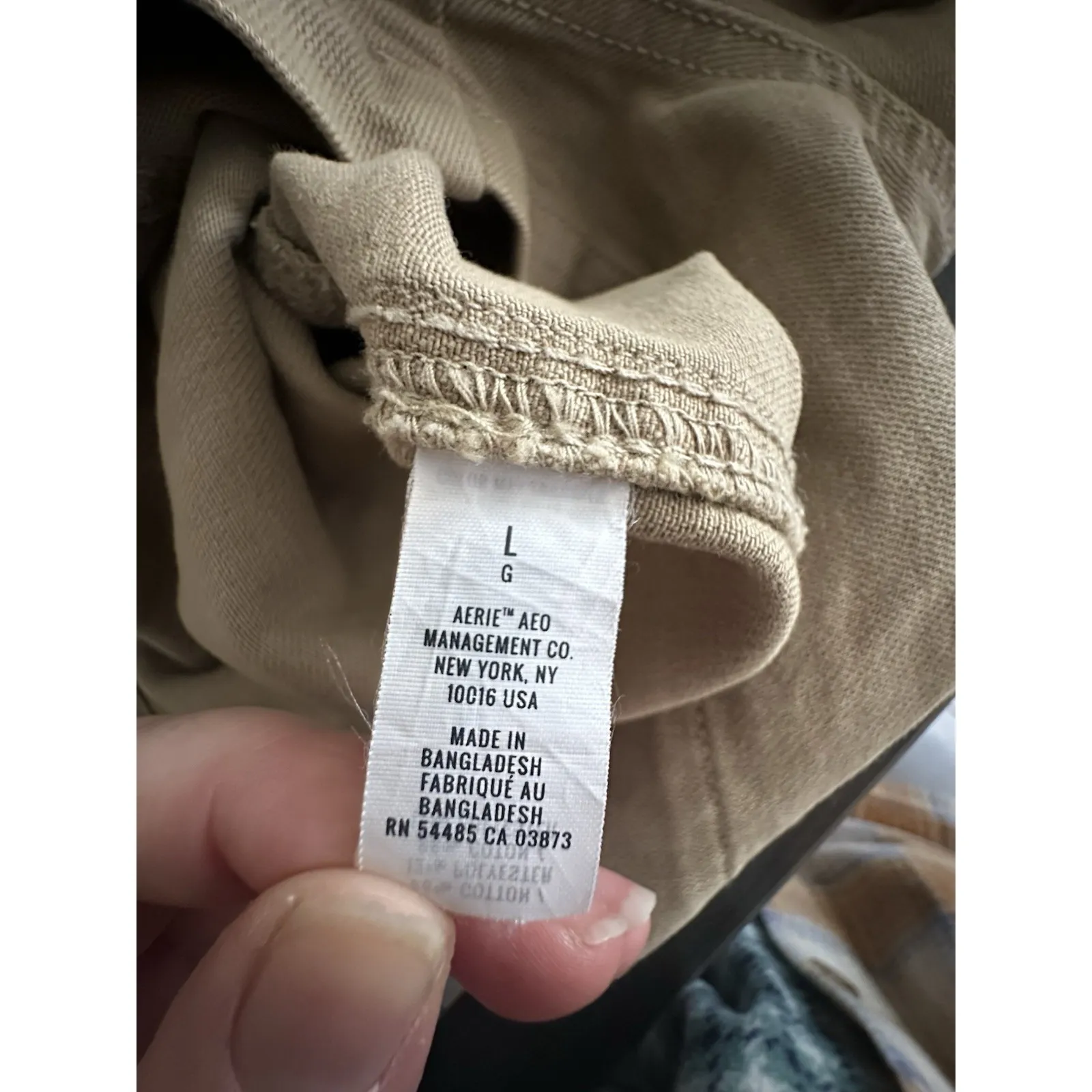 VTG Aerie Overalls Women  Large Tan Distressed Shortalls Boho Festival - Image 7