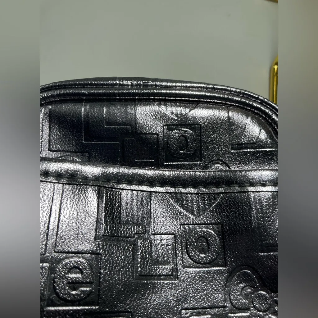 A Rare HTF Vintage Sanrio NWT 2011 Hello Kitty Silver Faux Leather Wristlet Bag Black - Image 5