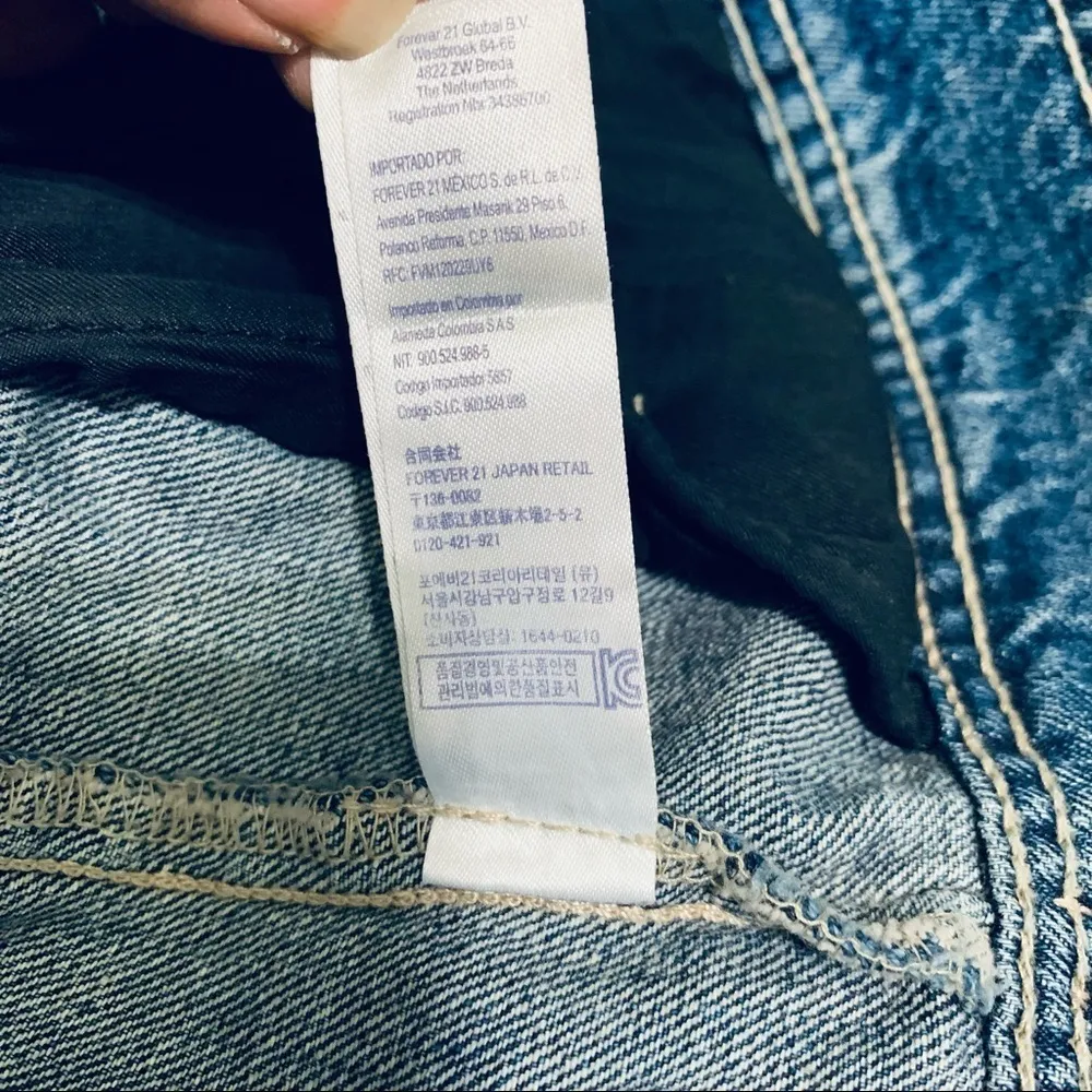 Forever 21 Denim Jacket Size M - Image 8