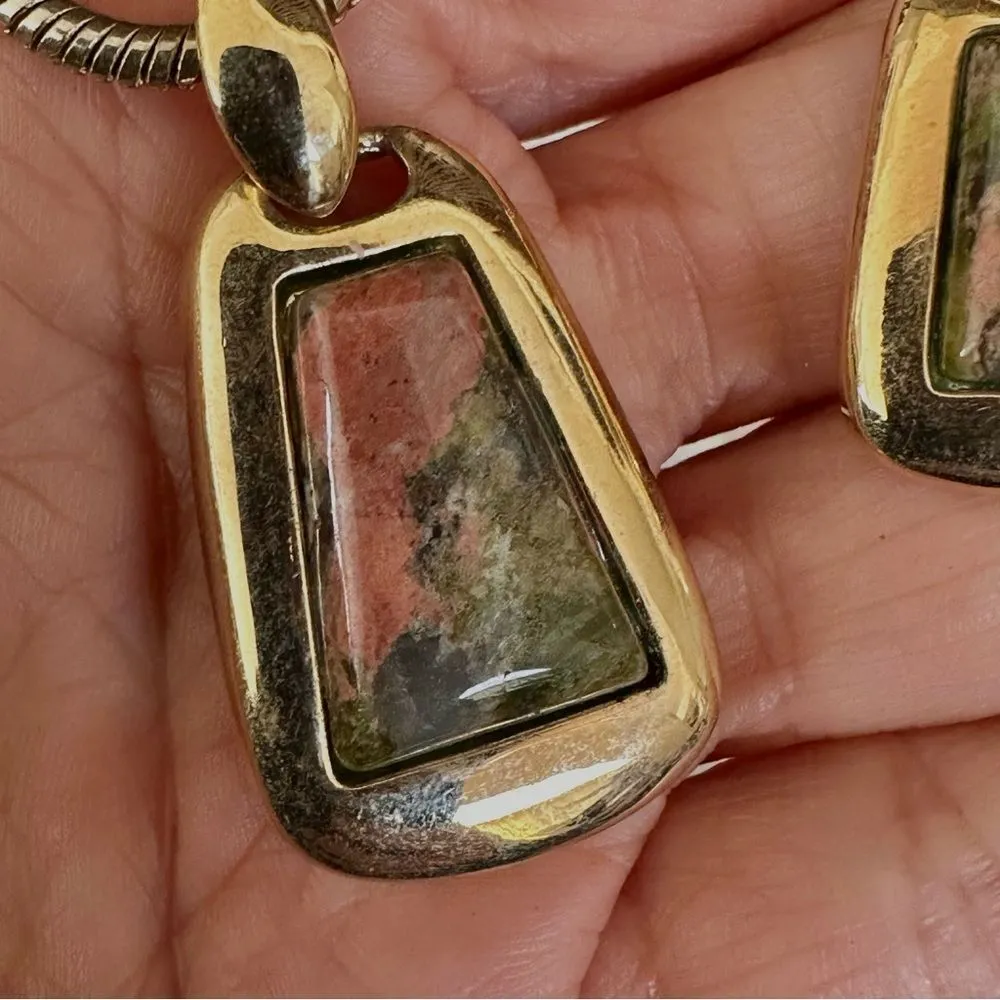 Roman unakite gold tone necklace and earrings set - Image 10