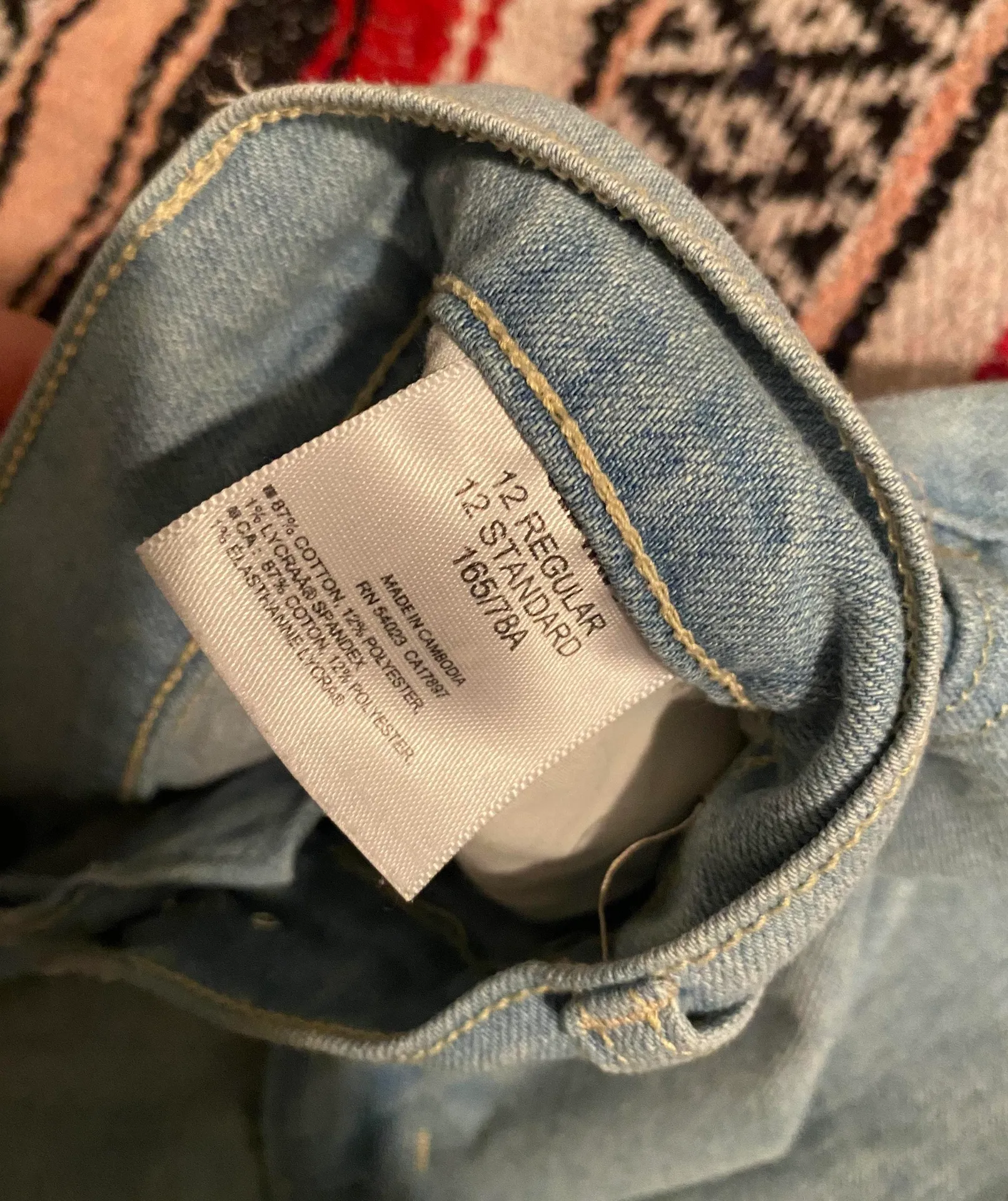 Old Navy Denim Shorts - Image 4