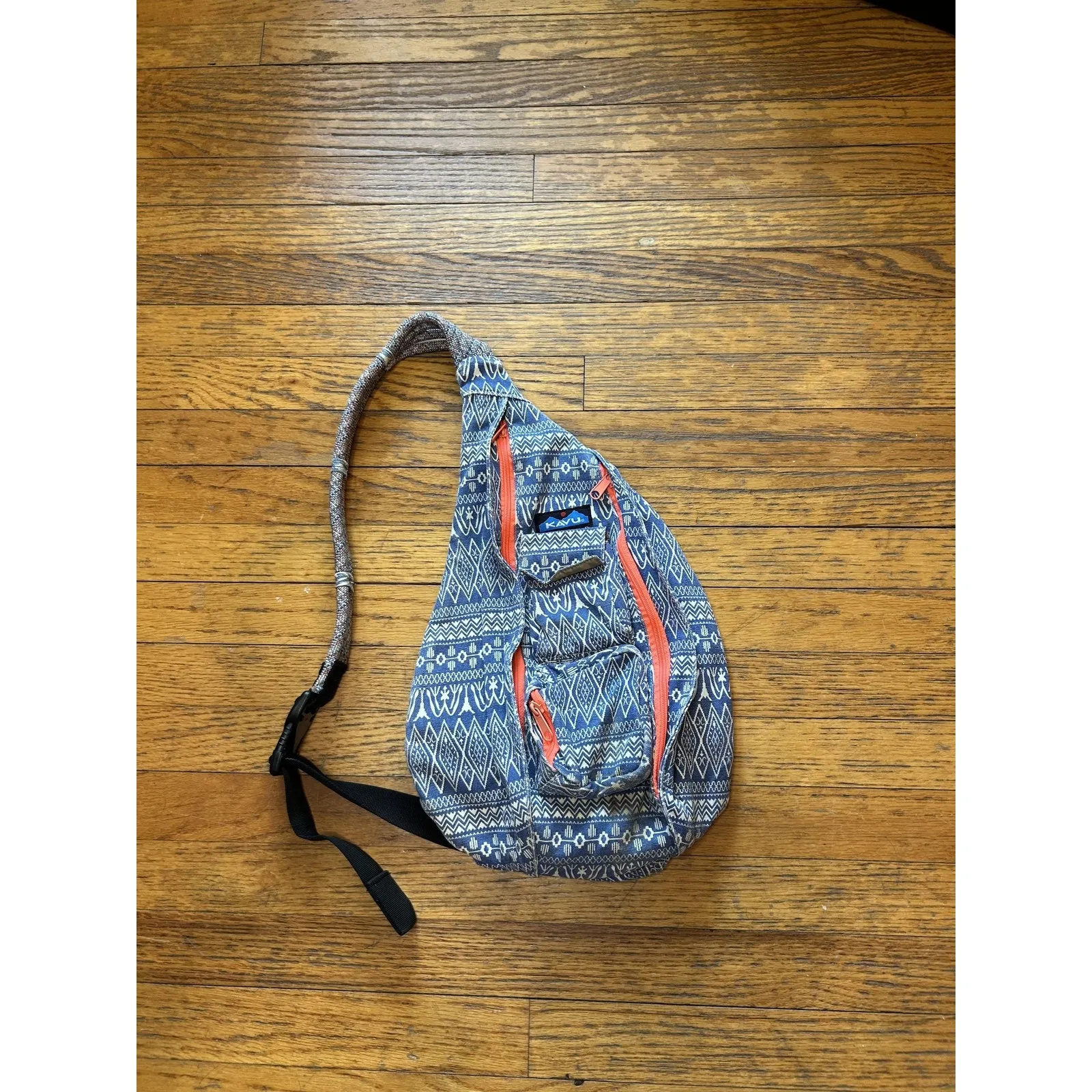 KAVU Rope Sling Bag Womens Blue White Aztec Pattern Canvas Crossbody Backpack - Image 3