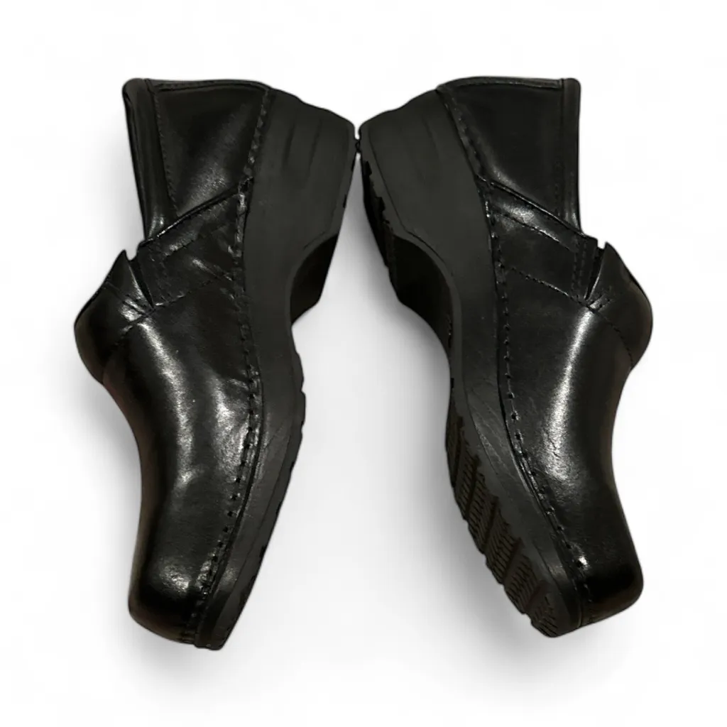 L.L. Bean Clog Women's Black Leather Mules 8 - Image 4