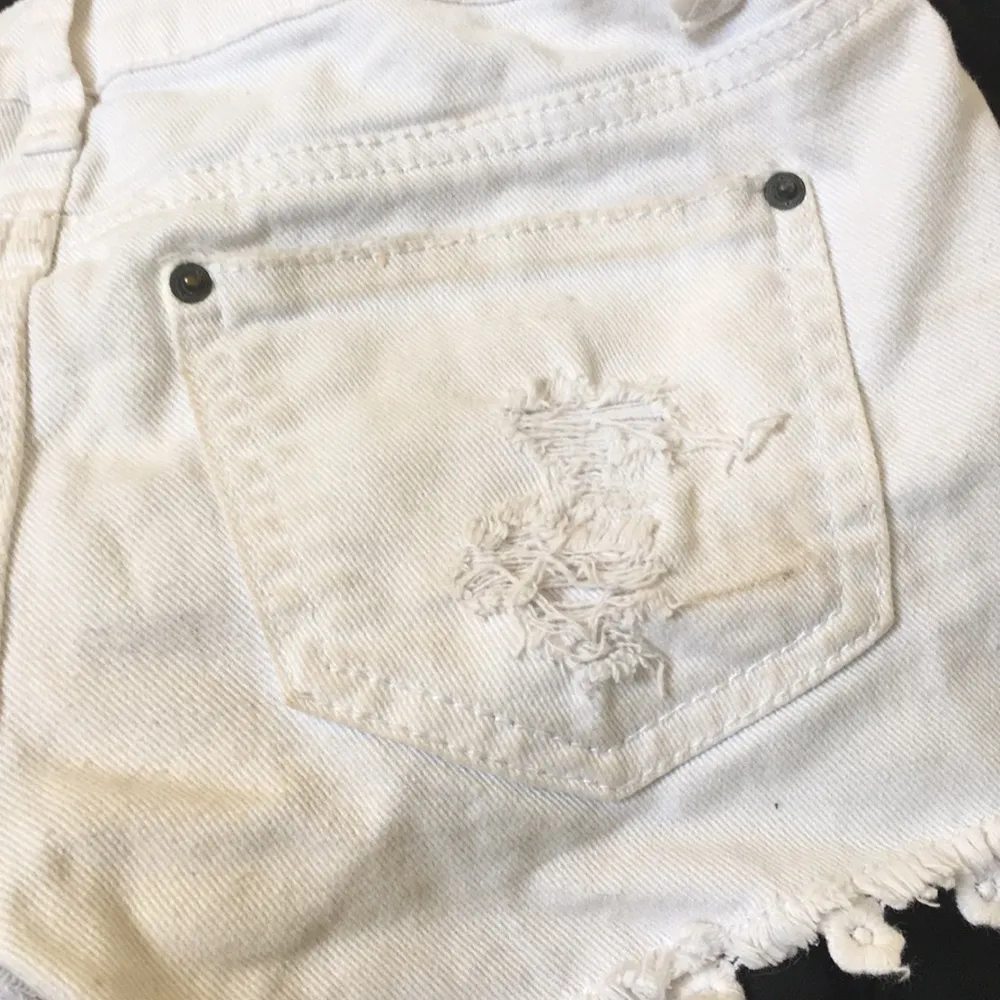 FINAL MARKDOWN Juniors’ Rue21 Distressed Shorts (1/2) - Image 5