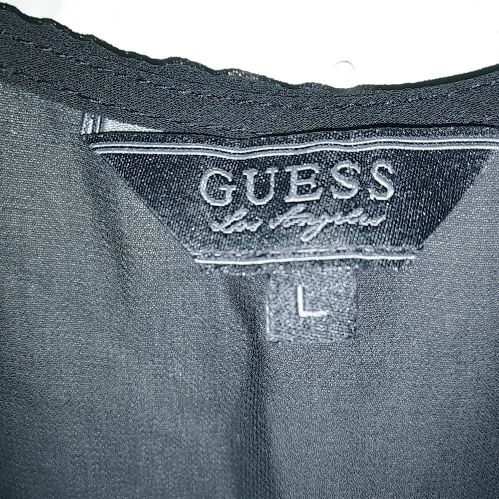 Guess L Elegant Embellished Black Tank Top - Image 9