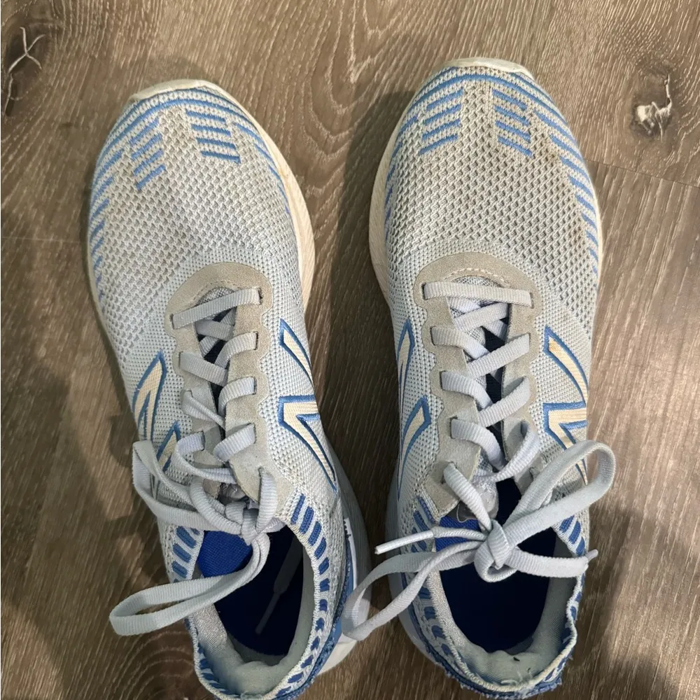 New Balance Blue and Gray Running Shoes - Image 5