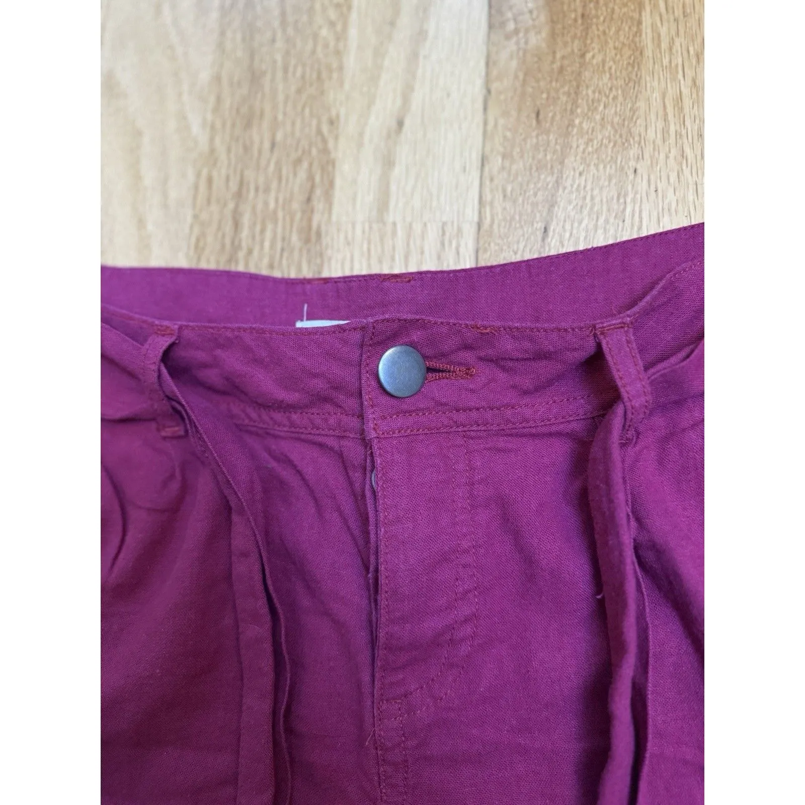 Forever 21 Women's Magenta Purple Linen Blend Shorts With Belt Size 29 - Image 3