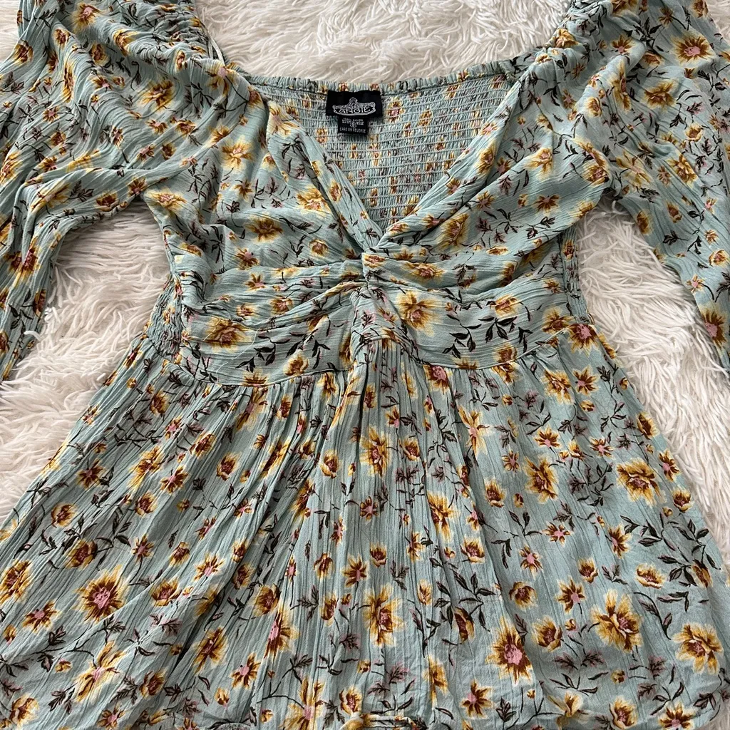 Angie Floral Sage Green Babydoll Long Sleeve Boho Smocked Peplum Top Size Small - Image 9