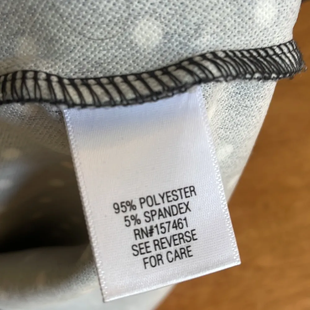 Croft and barrow black and white polkadotted, bell sleeve shirt - Image 7