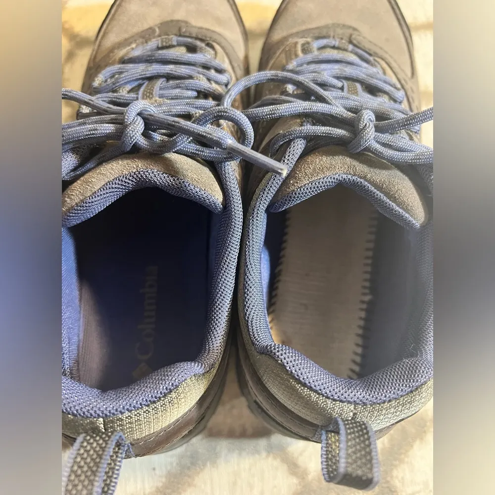 Columbia Womens Gray and Blue Hiking Shoes 8.5, waterproof, preloved worn 2X - Image 8