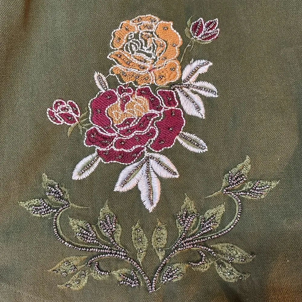 Francesca’s Long Sleeve Embroidered Button Down Women’s Large, Army Green - Image 7