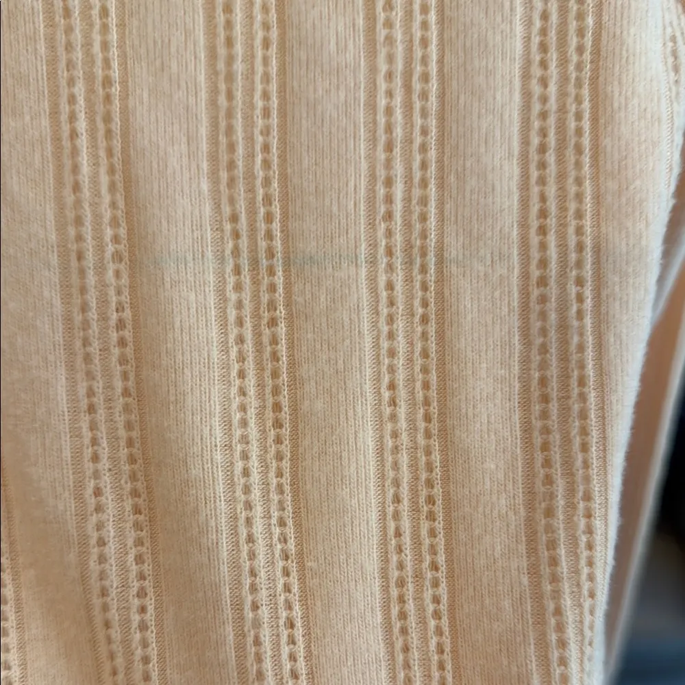 Hippie Rose Light Tan / peach 🍑 Knit Cardigan size Medium - Image 4