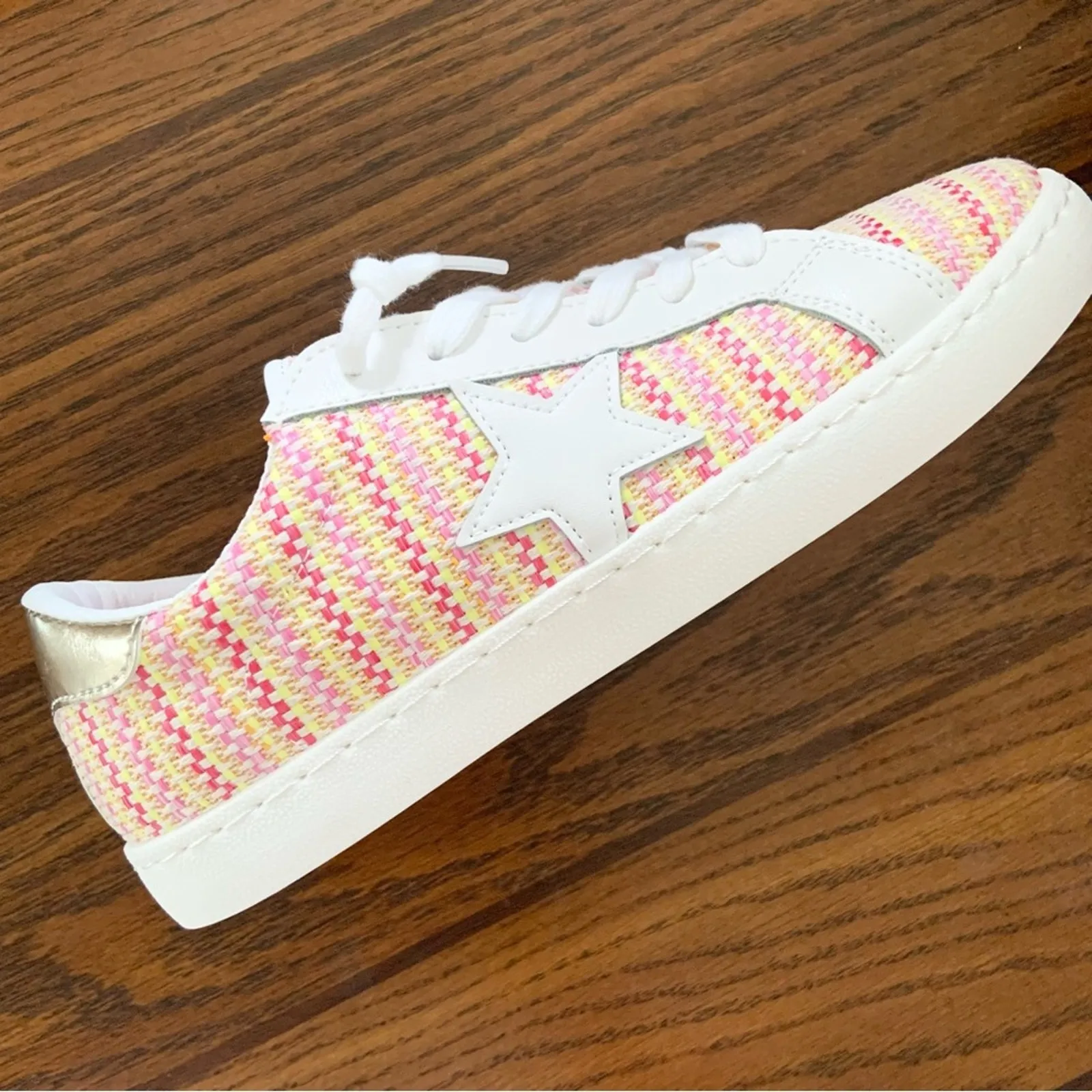 Vintage Havana Pink Stripe Sneakers White Shoes Size 8 NEW IN BOX Retail $125 - Image 7