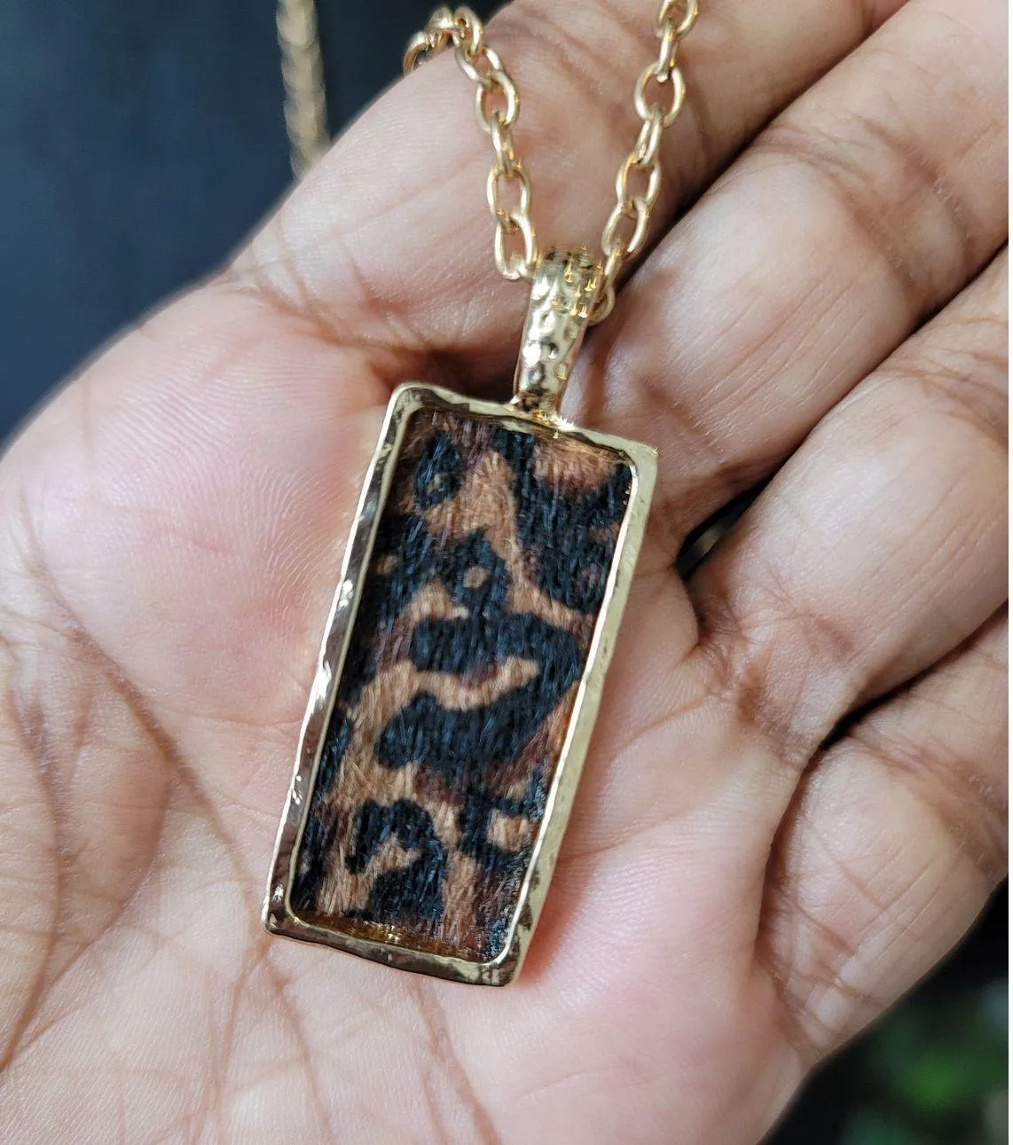 Women's Gold Chain Necklace With Rectangle Leopard Print Pendant Fashion Jewelry Blue - Image 3