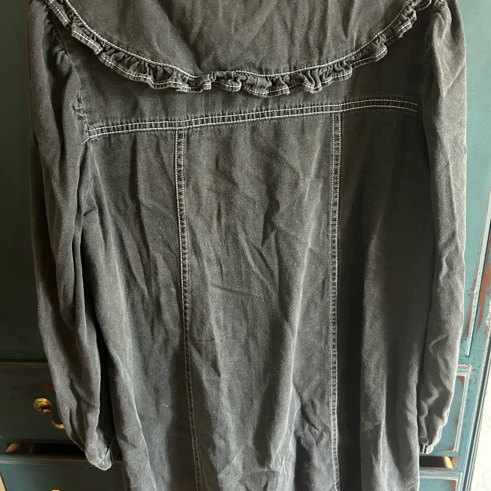 Black Ruffled Button-Up Dress - Image 3