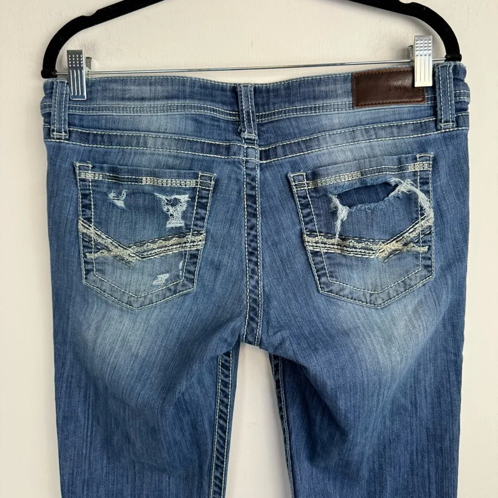 BKE Buckle Stella Bootcut Jeans Sz 30 Distressed Medium Wash Denim - Image 7