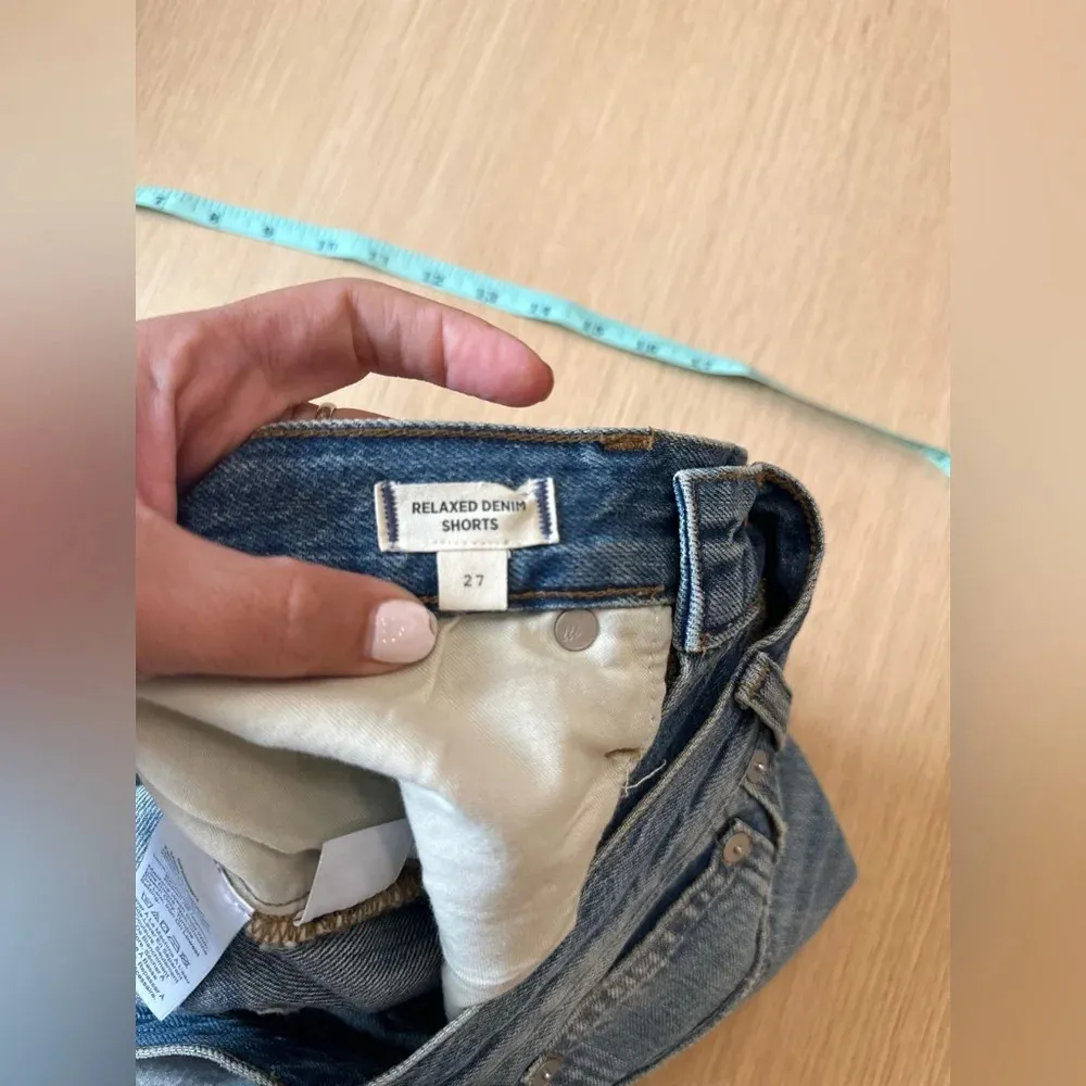 Madewell Relaxed Denim Shorts in Clintonville Wash: Split-Hem  Size 27 1329 - Image 9