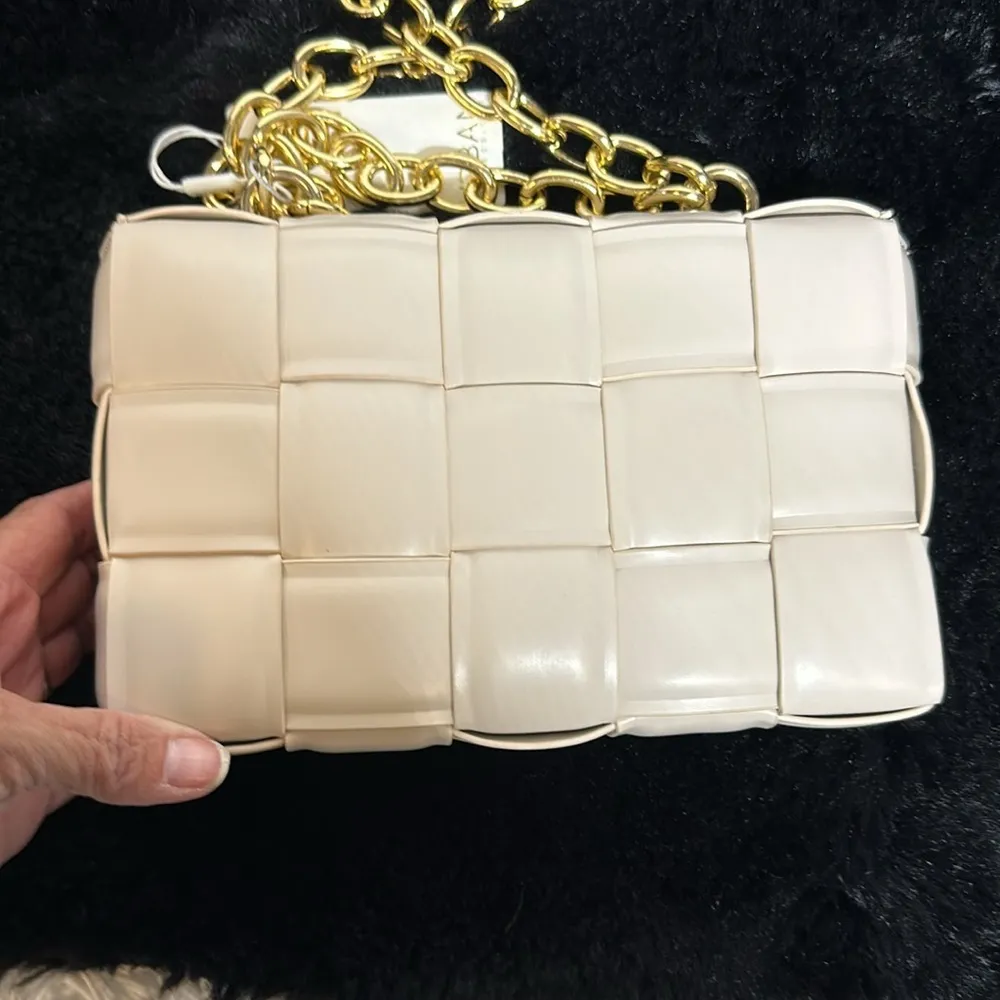 Urban Cream Colored Weaved Bag Use as Satchel or Crossbody - Image 4