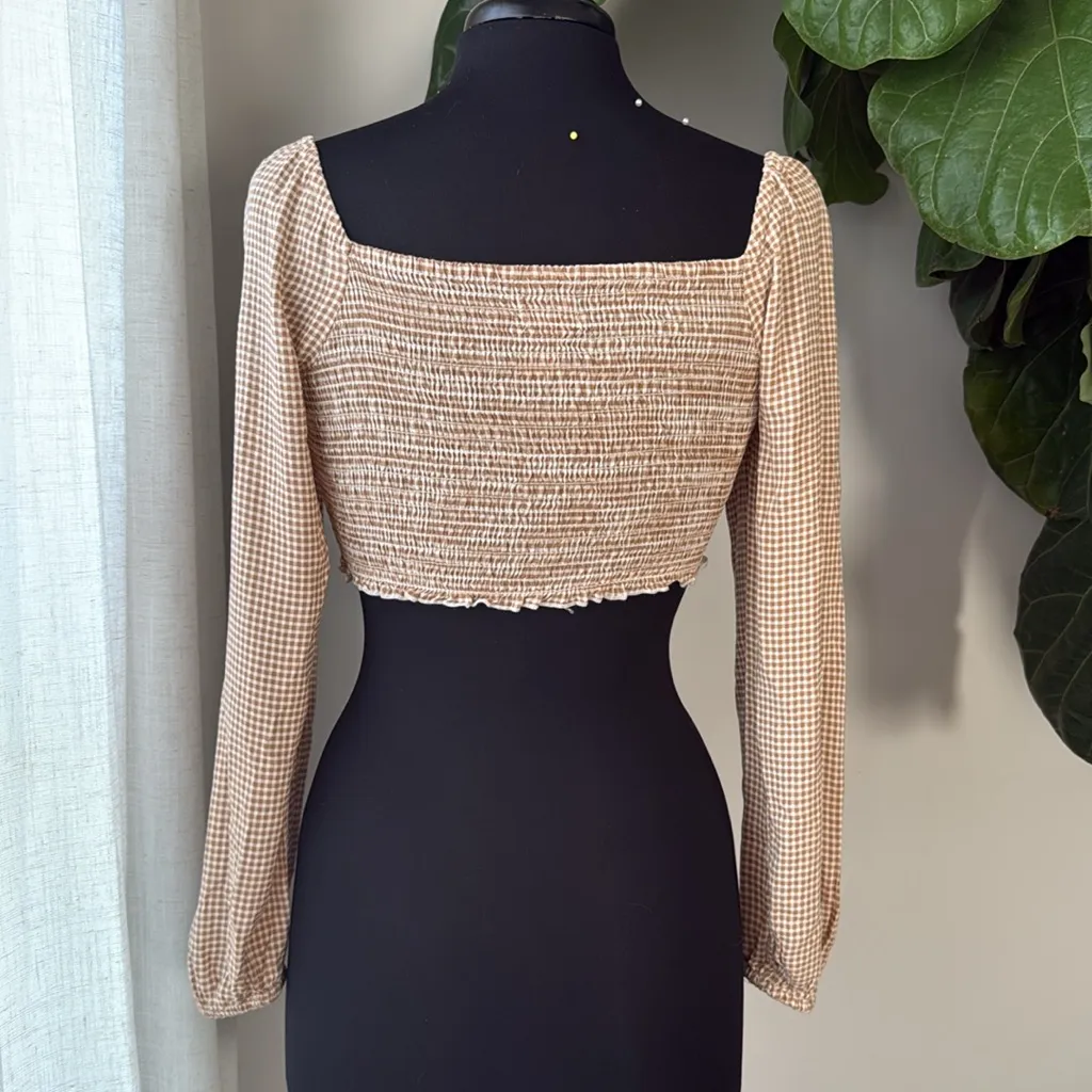Japna Cropped Long Sleeve Crop Top Checkered Brown and White Ruched Blouse - Image 4