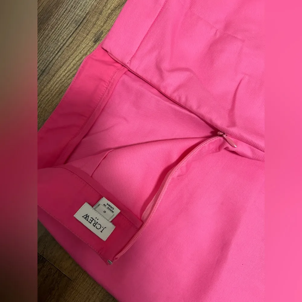 J. Crew Hot Pink Pencil Skirt with Scalloped Hem 100%Cotton - Image 8
