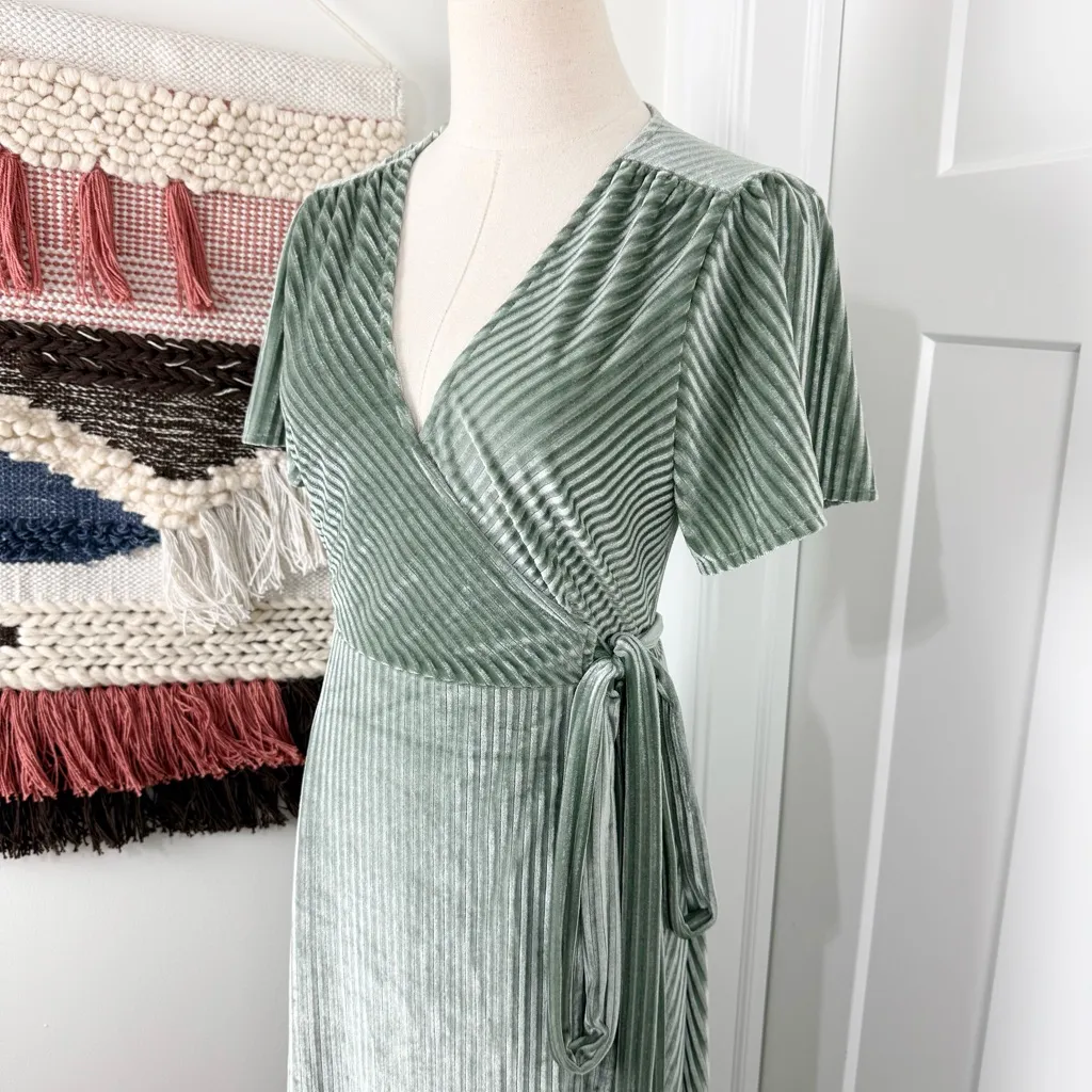 Baltic Born Andi Ribbed Velvet Wrap Dress Sage Green S NWT - Image 4