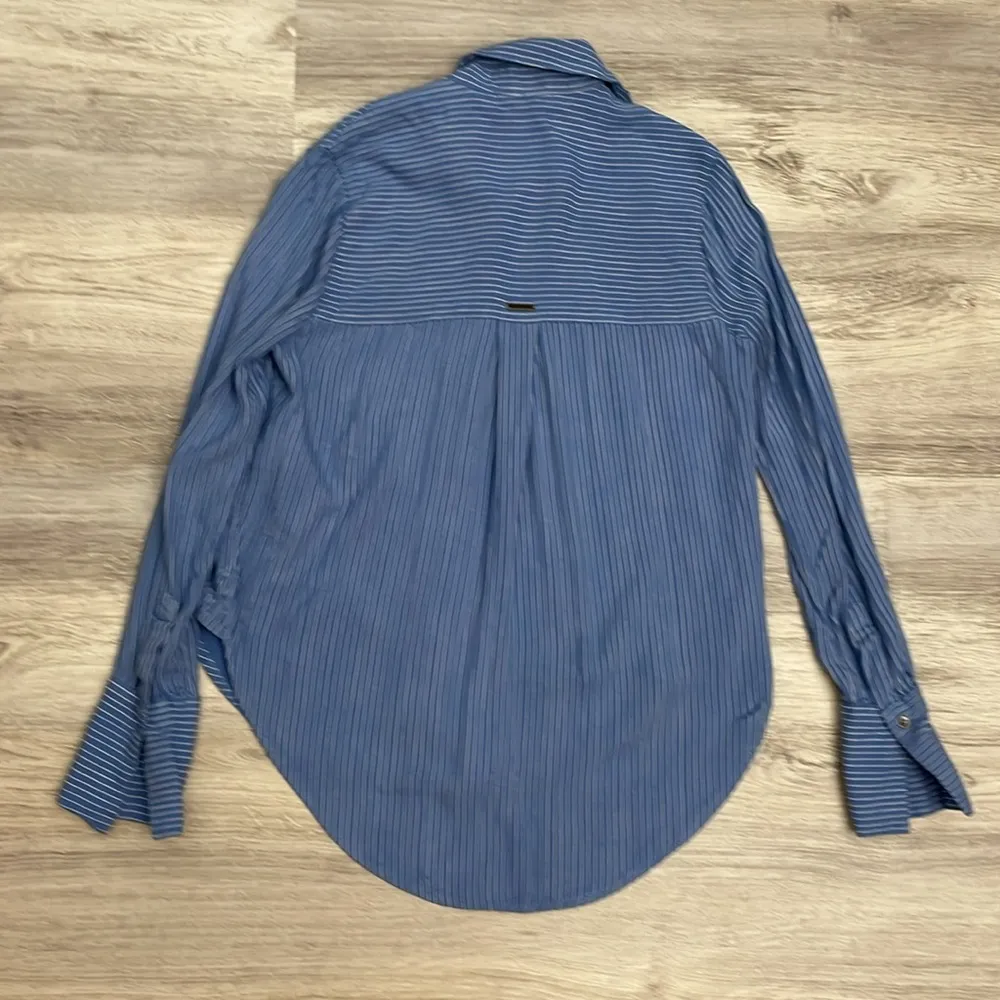 Blue & White Striped Long Sleeve Button Down Women's Shirt Size Small - Image 6