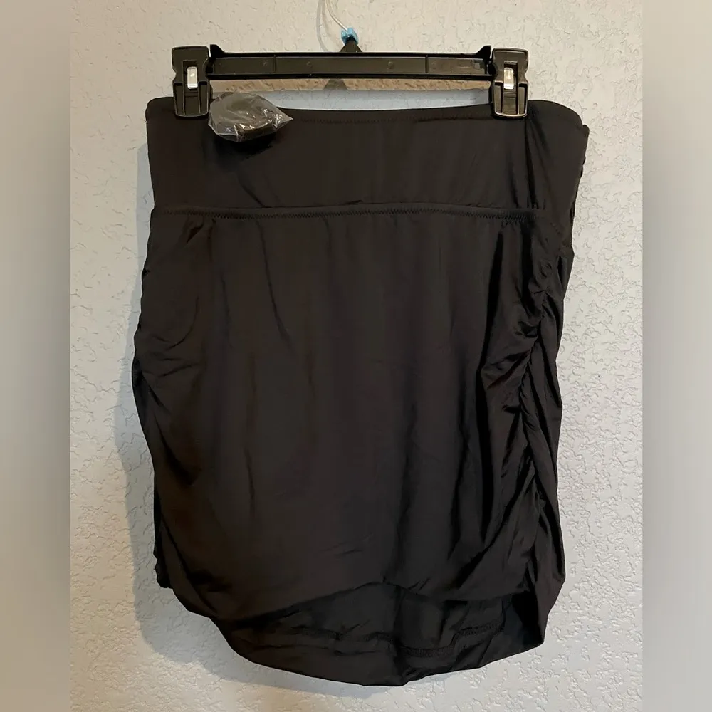 NWT Gap Swim Top Size M in Black Strapless & Straps included uf strapped - Image 2