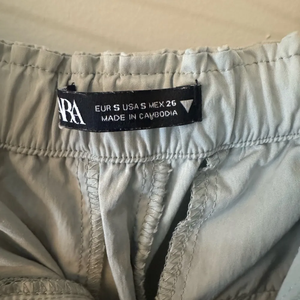 Zara track pants seafoam green S - Image 4