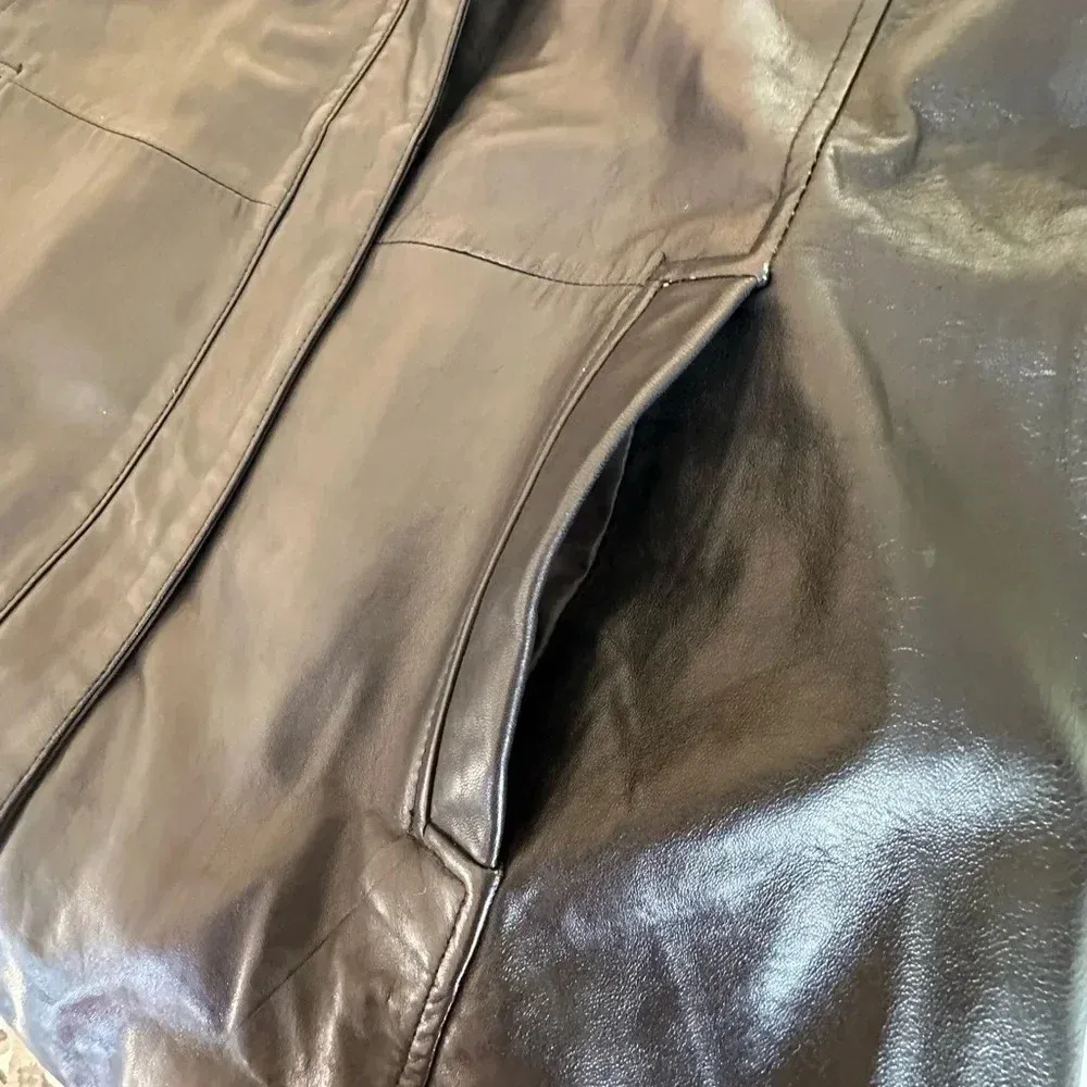 Women’s Large Roberto Rucci Black Leather Jacket. Removable Quilted Lining. - Image 10