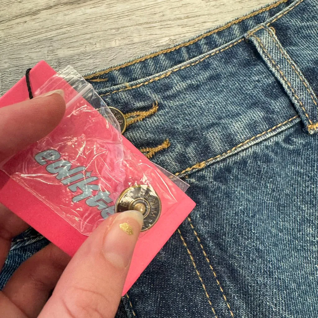 Edikted NWT denim mini skirt raw hem Y2K micro medium wash size medium A23 - Image 6