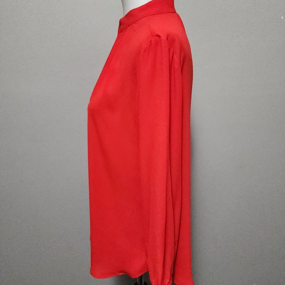 Ann Taylor Factory Cherry Red Flounce Cuff Keyhole Blouse Size Medium - Image 6