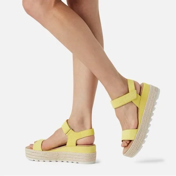 Sorel Women's Cameron Flatform Sandal - Image 2