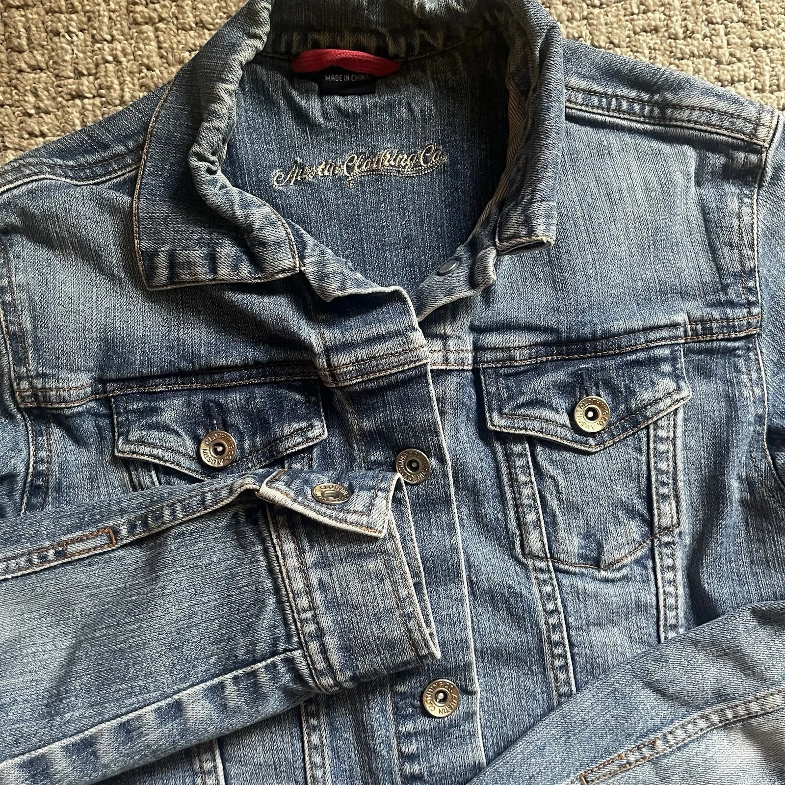 Austin Clothing Co Woman's Medium Jean Jacket‎ Blue - Image 2