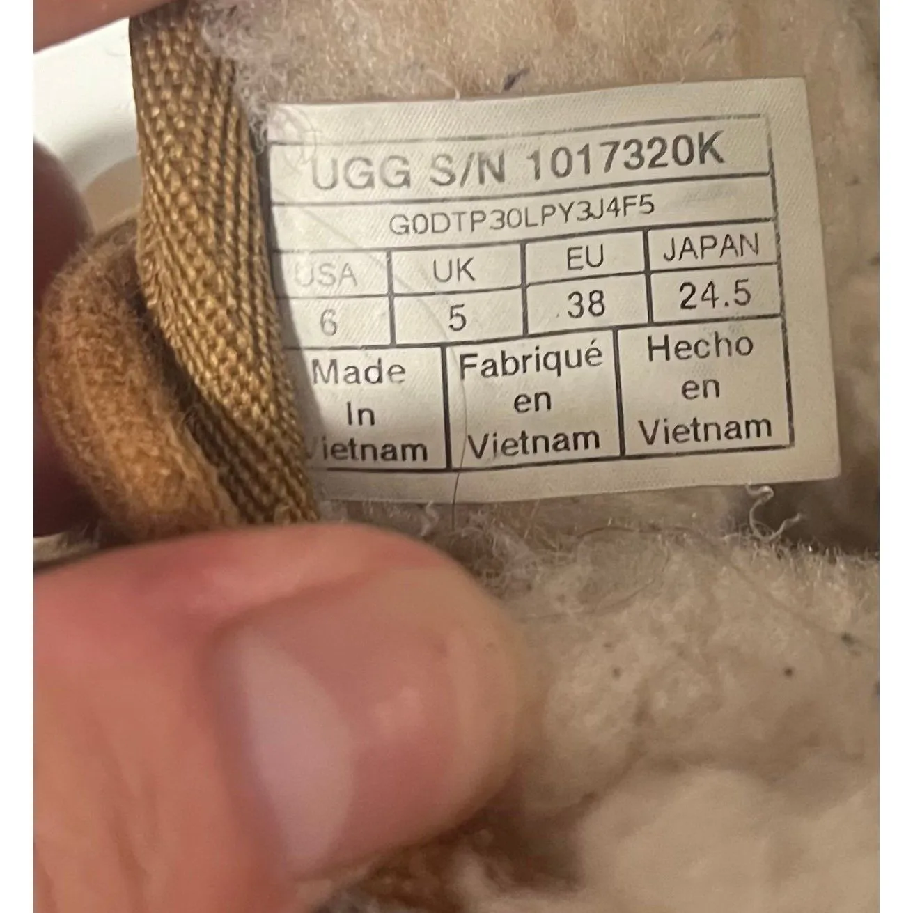 UGG  Chesnut tan Neumel boots - Image 5