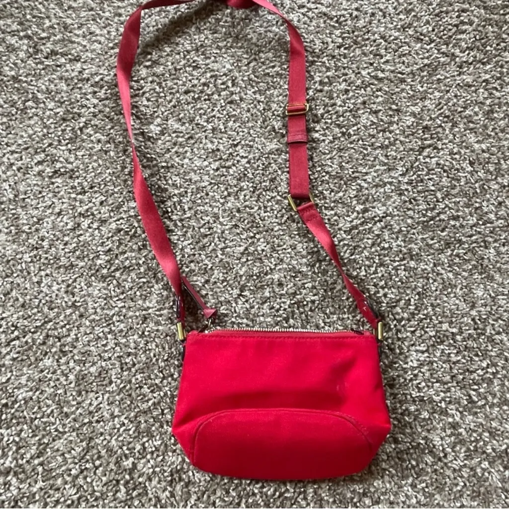 Tory Burch Holiday Mini Crossbody Bag with Festive Patch - Image 3