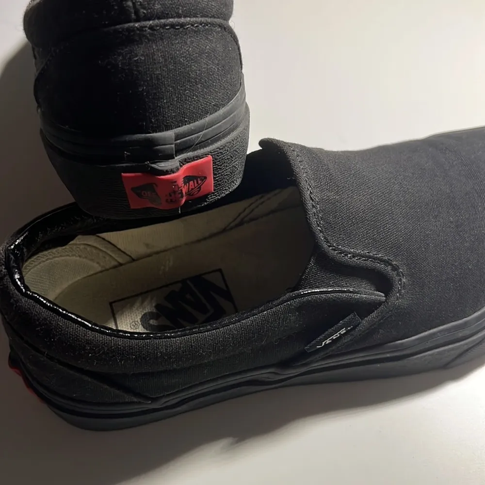 black  woman size 7 - Image 2