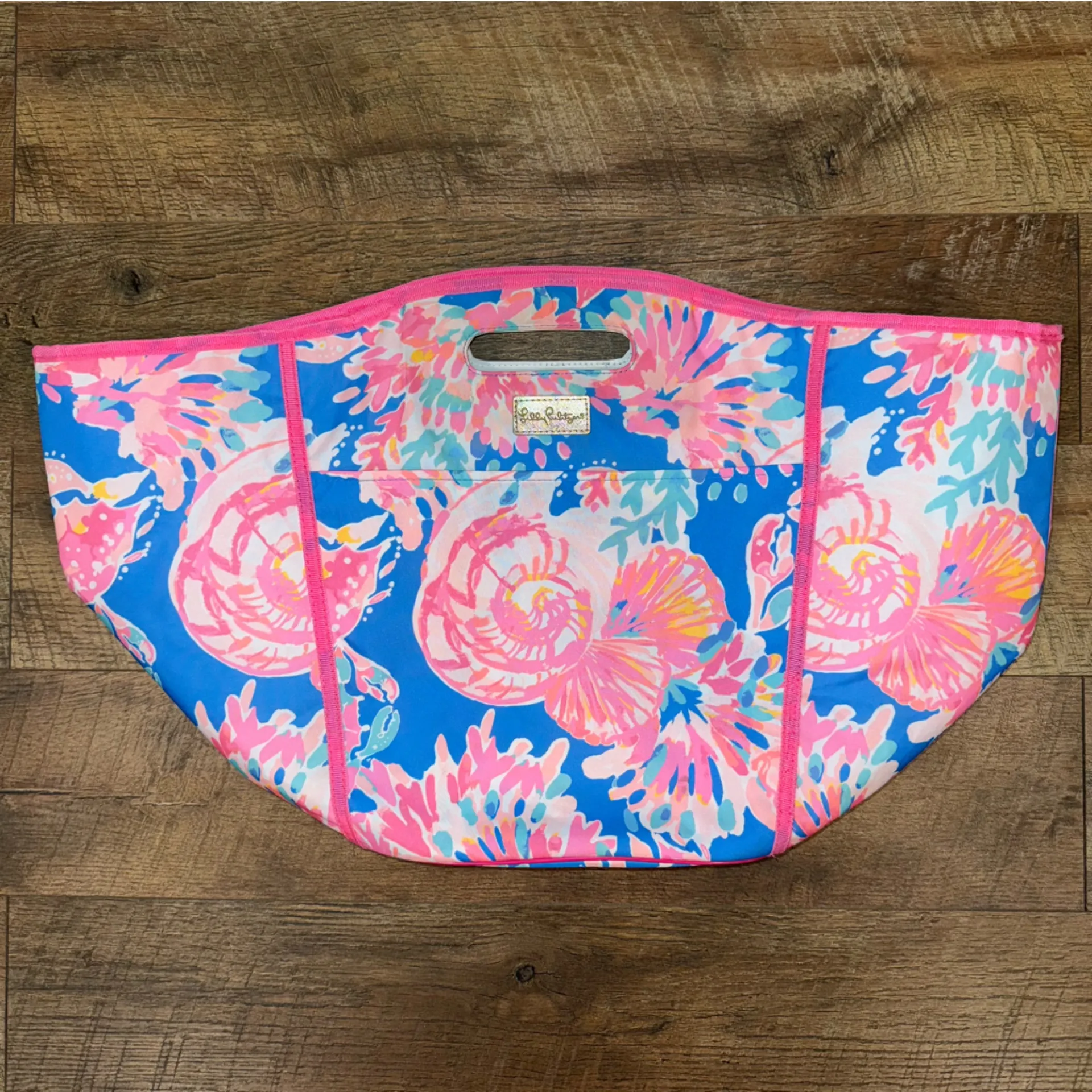 Lilly Pulitzer  GWP Beverage Tote - Image 6