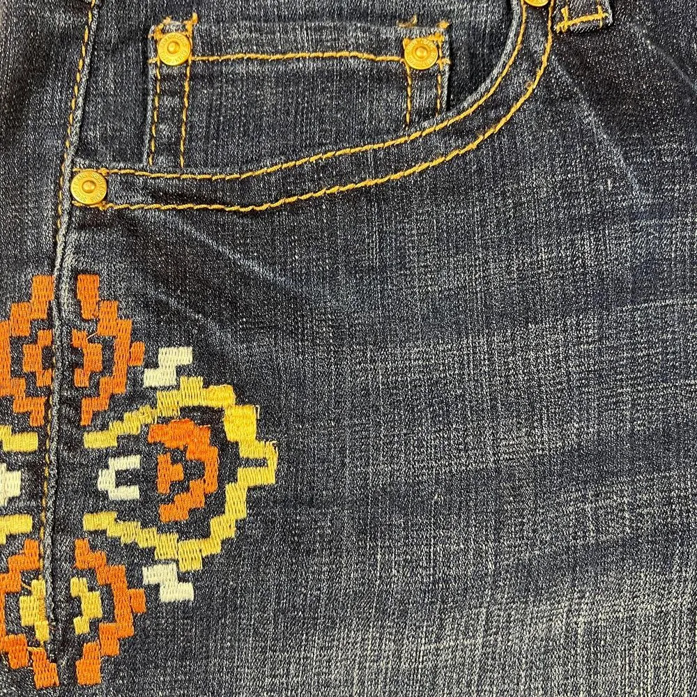 Seven7 Southwest Embroidered Denim Cut Off Shorts 6” Inseam Size 22 - Image 7