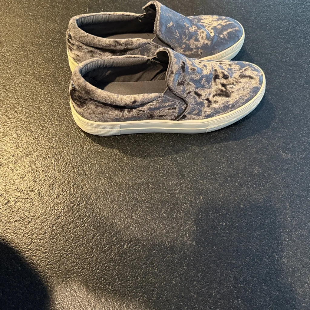 Steve Madden Shoes Women’s 8.5! Gema Crushed Velvet Slip On Sneakers Gray! - Image 14