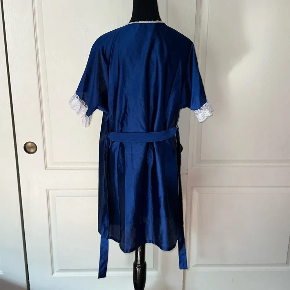 VINTAGE BLUE POLYESTER WHITE LACE HOUSEWIFE ROBE Size M - Image 4