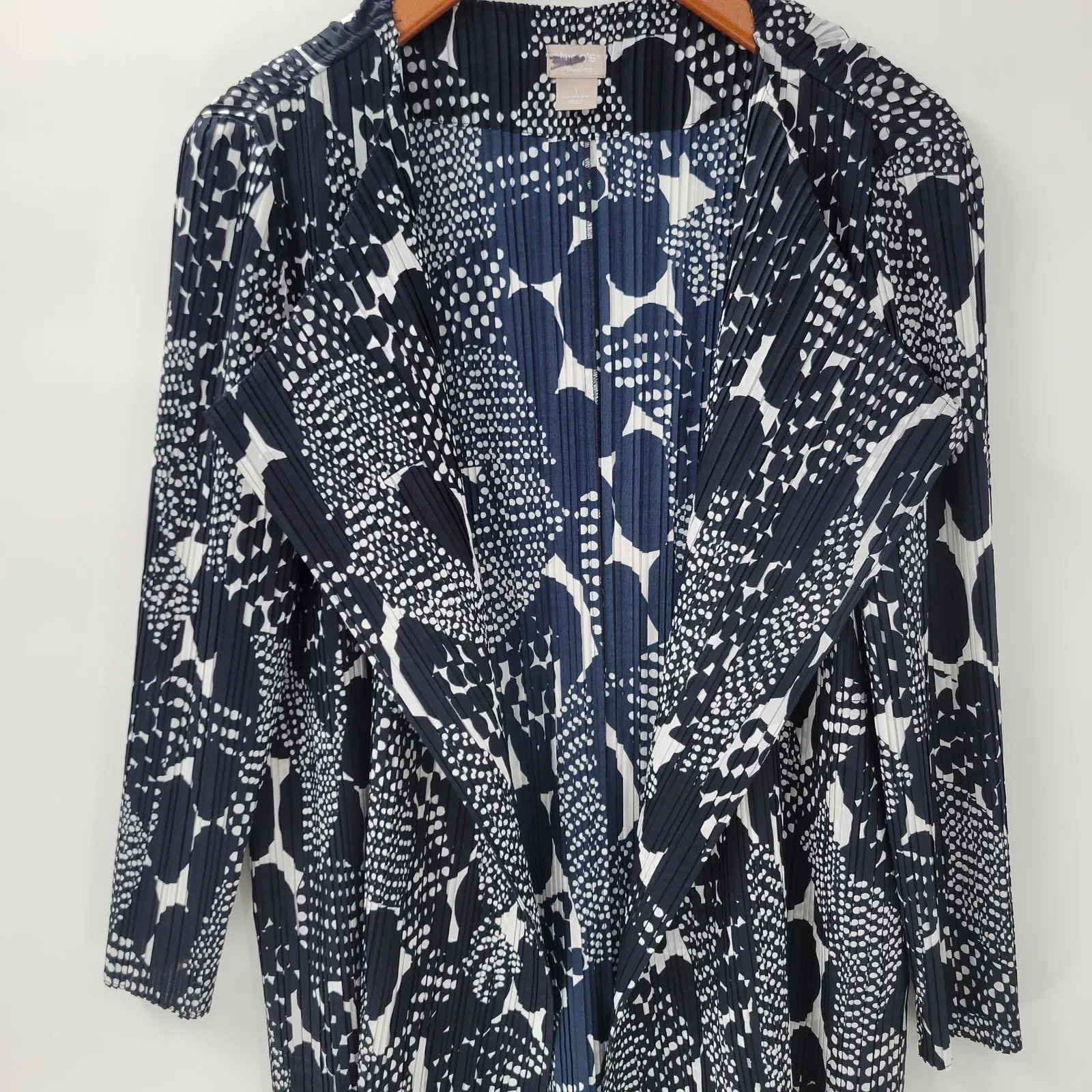 Chicos Travelers Pleated Kimono Womens Med Navy Blue White Long Line Jacket - Image 6