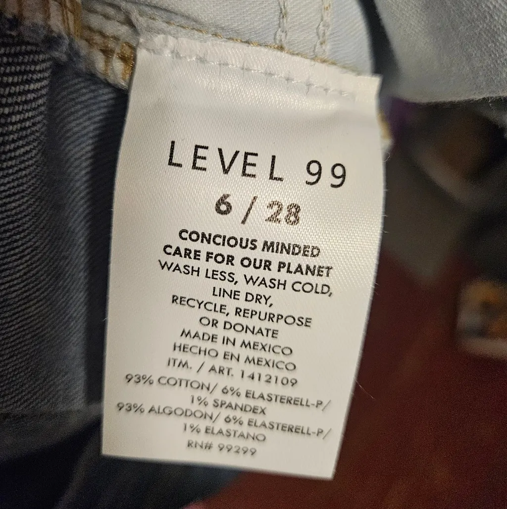 Level 99 Women's Dark Blue Skinny Jeans Size 6 - Image 4