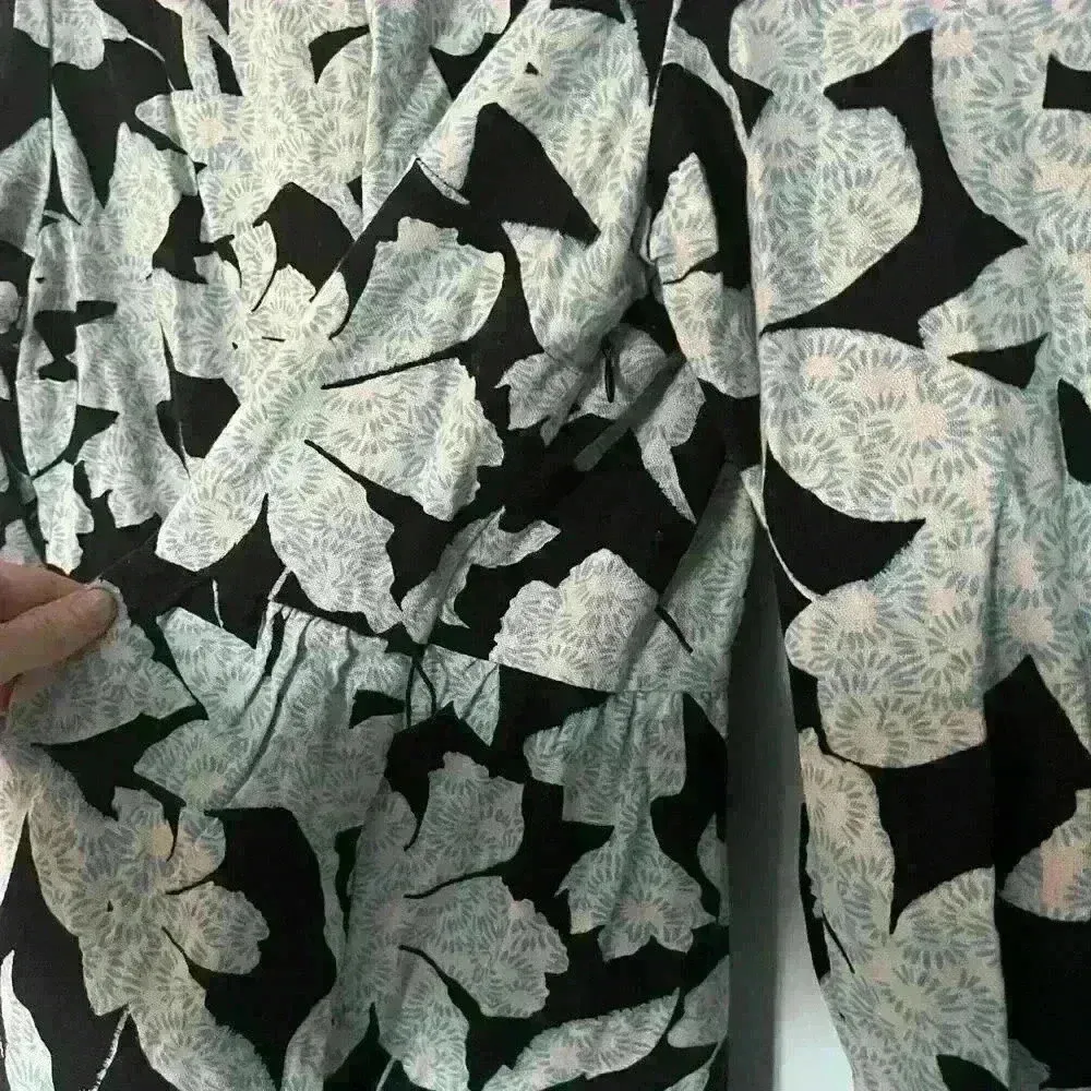 Who What Wear Balloon Long Sleeve Tiered Dress Size L - Image 7